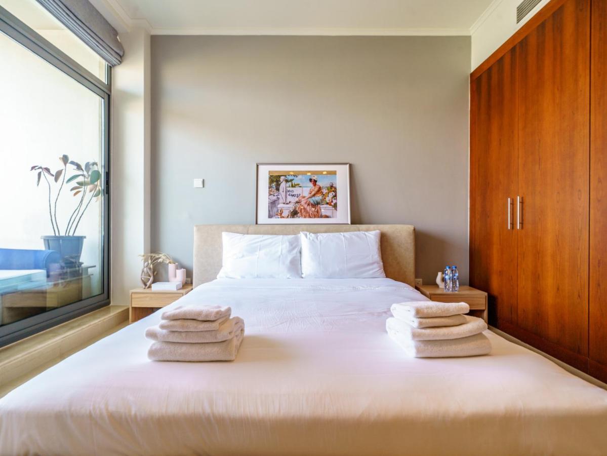 Reverie Stays - Spacious Panoramic 1br With Views - Sleeps 3 Apartment Dubai