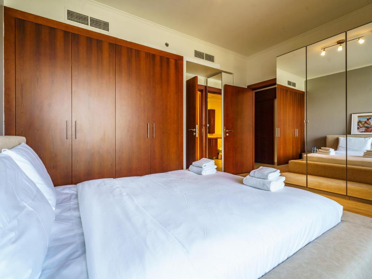 Reverie Stays - Spacious Panoramic 1br With Views - Sleeps 3 Apartment
